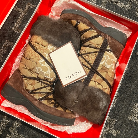 COACH LAURILYN PATCHWORK SIGNATURE CANVAS SUEDE FUR WINTER BOOTS - Picture 2 of 15
